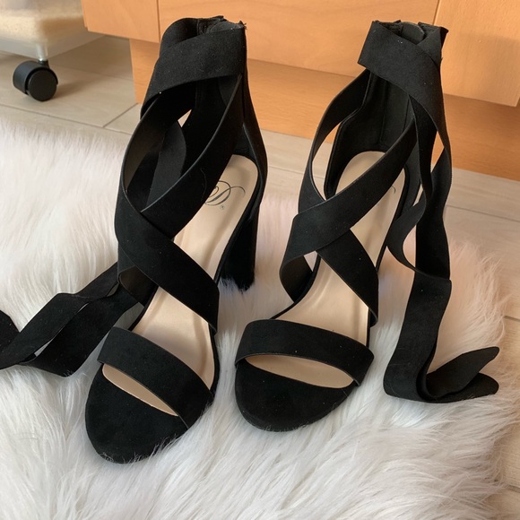 🆕 Krystle - Lace Up Heels - Picture 2 of 4